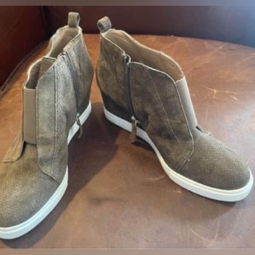 PAOLA WEDGE
